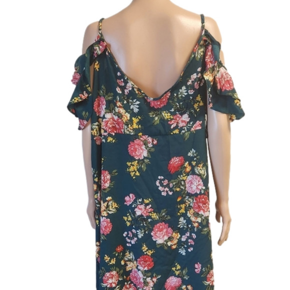 Woman's green flowered off the shoulder dress (code-G010) - Picture 2 of 2